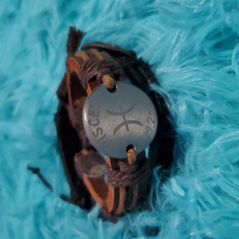 Pisces Hemp leather horoscope bracelet - Picture 1 of 2